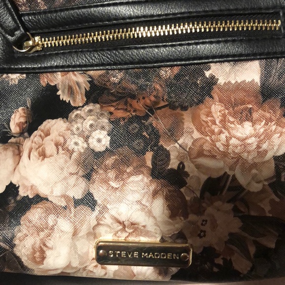 Steve Madden Purse - Picture 3 of 4